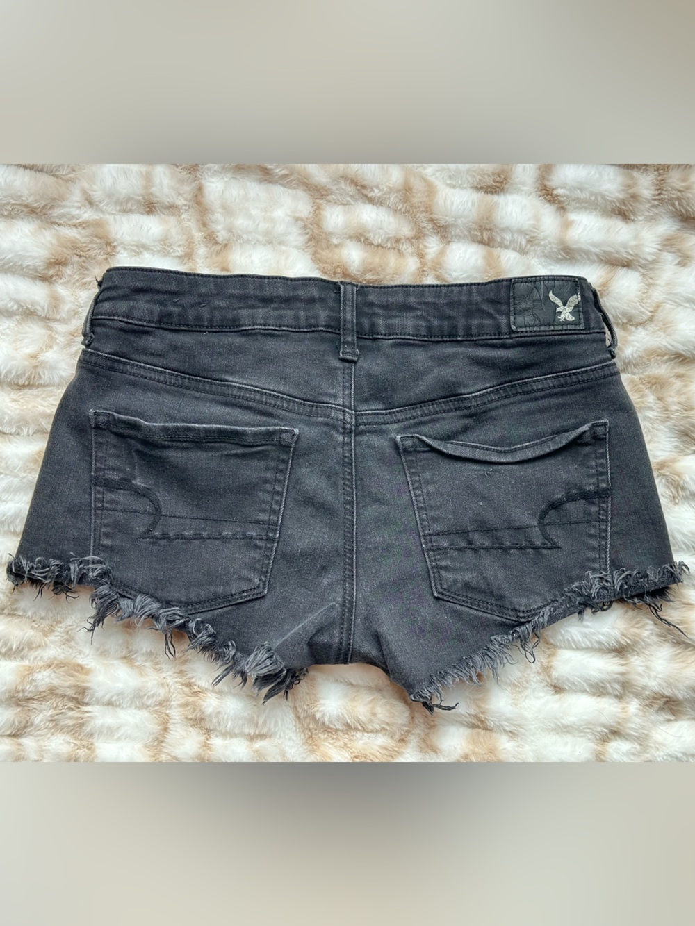 American Eagle Low Rise Jean Shorts - Picture 2 of 4